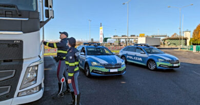 Operazioni della Polizia Stradale: sequestri e arresti lungo le autostrade A23 e A4