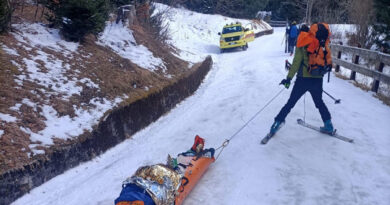 Due escursionisti scivolano sul ghiaccio in due distinti incidenti, soccorsi dal Cnsas